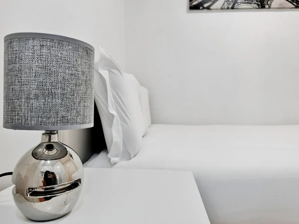 Bozzolo Studio By Homeful Homes Lisbon